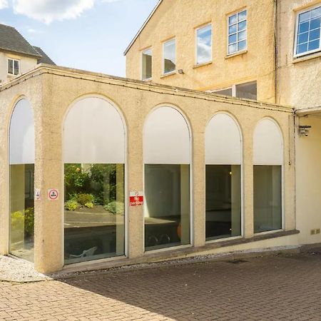Central Bright 3 Bed Flat With Pool & Parking Edinburgh Exterior photo