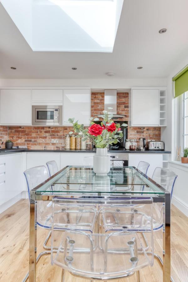 Central Bright 3 Bed Flat With Pool & Parking Edinburgh Exterior photo