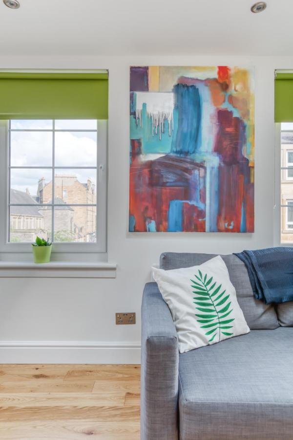 Central Bright 3 Bed Flat With Pool & Parking Edinburgh Exterior photo