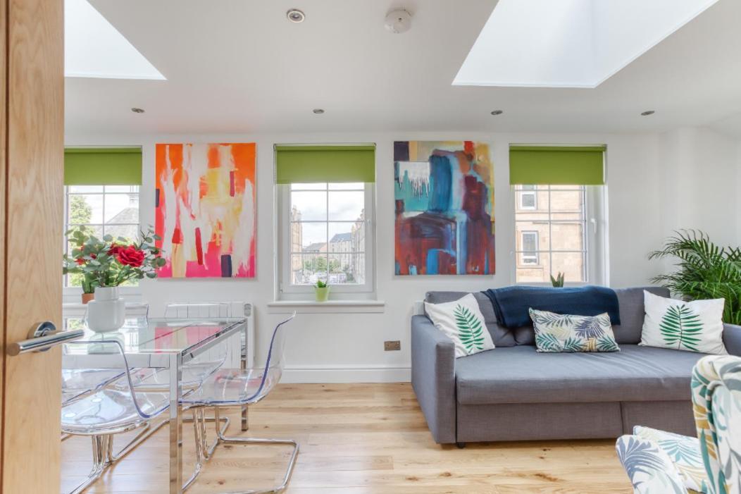 Central Bright 3 Bed Flat With Pool & Parking Edinburgh Exterior photo